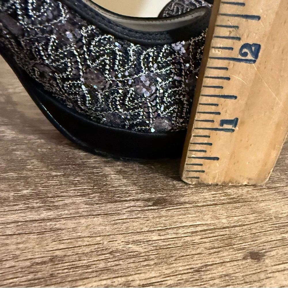 Caparros Peep Toe Formal Platform High Heels Shoes Silver Black Sparkle Size 6